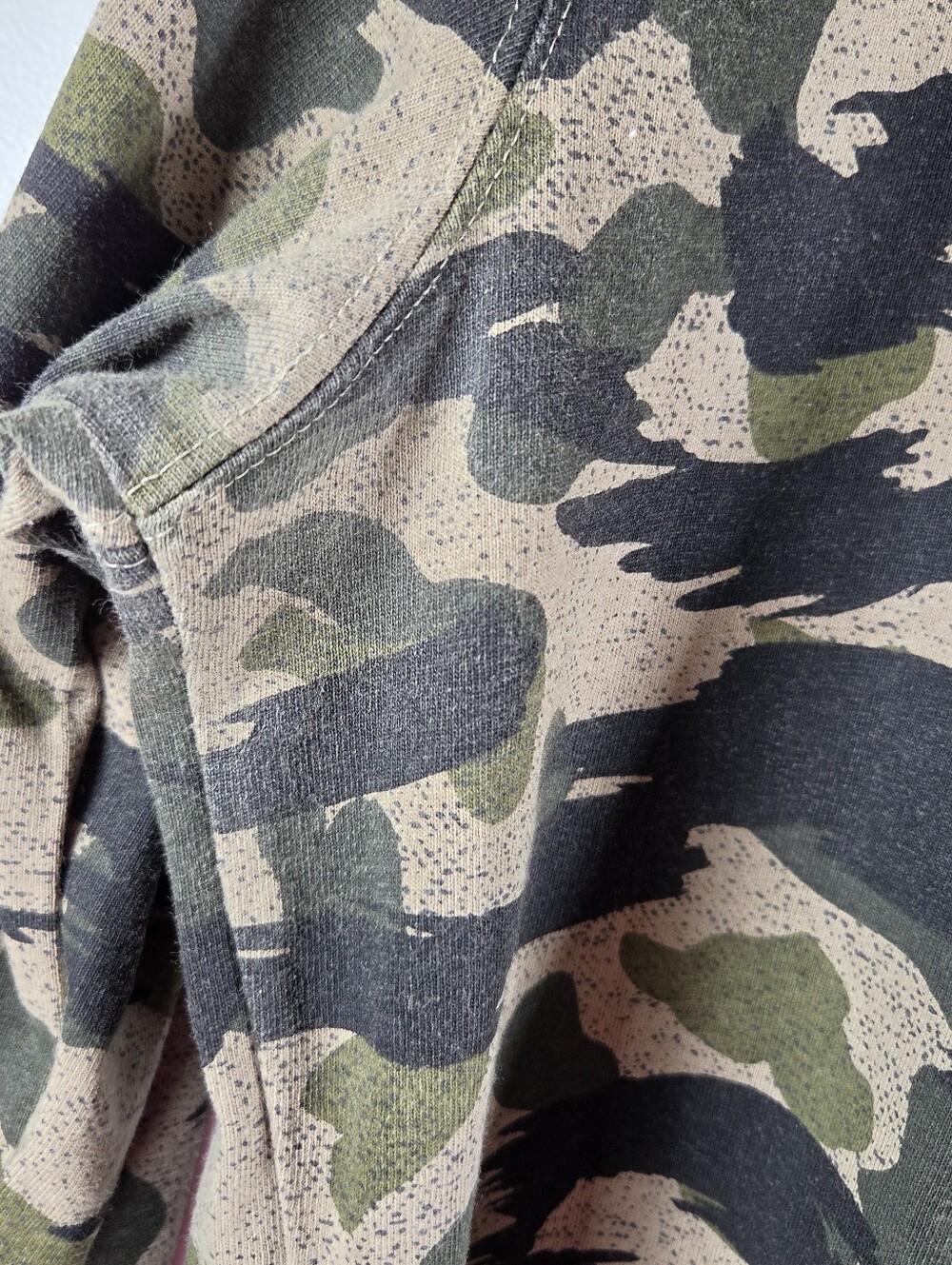 🆕️ Carhartt Women's Camo Long Sleeve Logo Graphic T-Shirt - Picture 6 of 11
